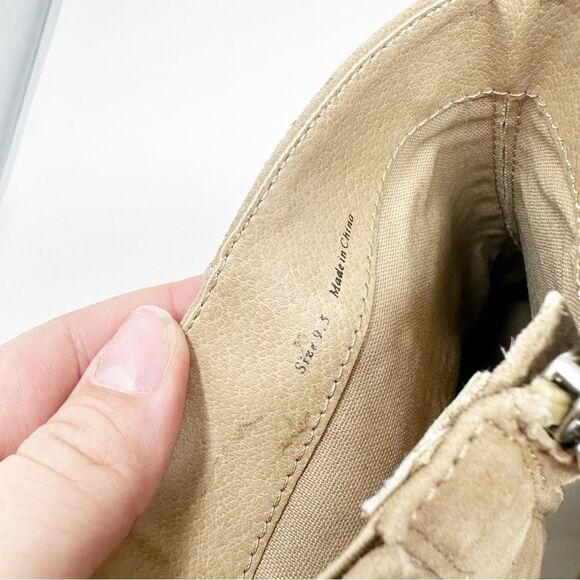 Dolce Vita Suede Heeled Platform Ulyses Bootie Mushroom - Picture 9 of 9